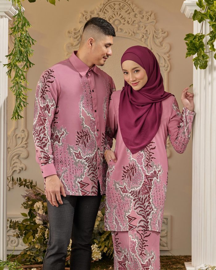 Baju Kurung Moden Batik Sultanah - Indra Pink - Image 5