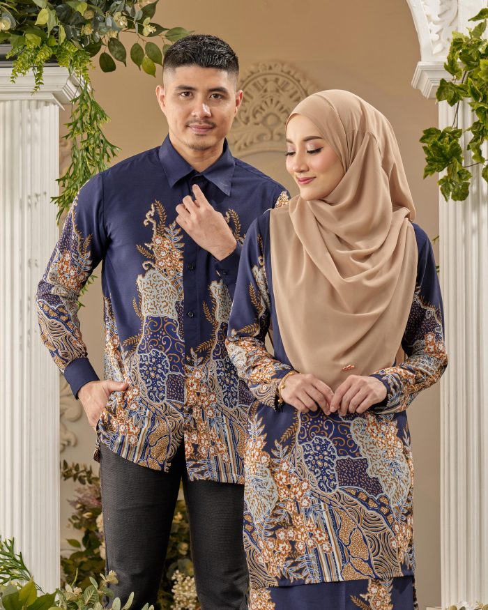 Baju Kurung Moden Batik Sultanah - Karunia Midnight Blue - Image 5