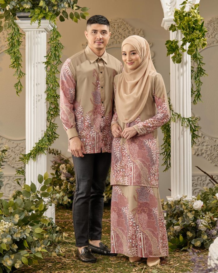 Baju Kurung Moden Batik Sultanah - Karunia Tan Khaki - Image 6