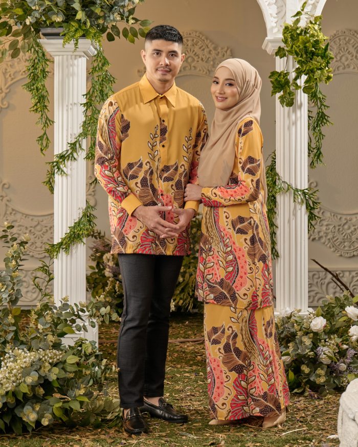 Baju Kurung Moden Batik Sultanah - Kayangan Mustard Gold - Image 6