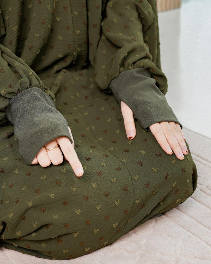 Telekung Rafeefa 2.0 - Olive Green - Image 5