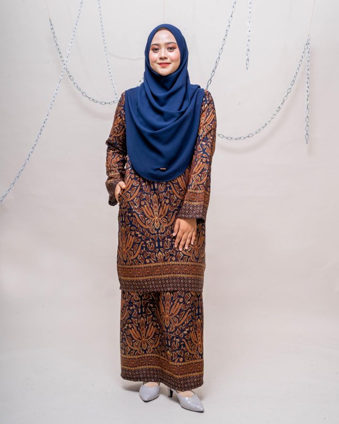 Baju Kurung Batik Safura - Akasia - Image 3