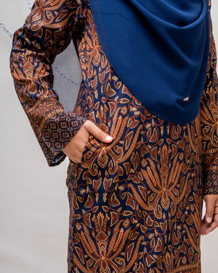 Baju Kurung Batik Safura - Akasia - Image 4