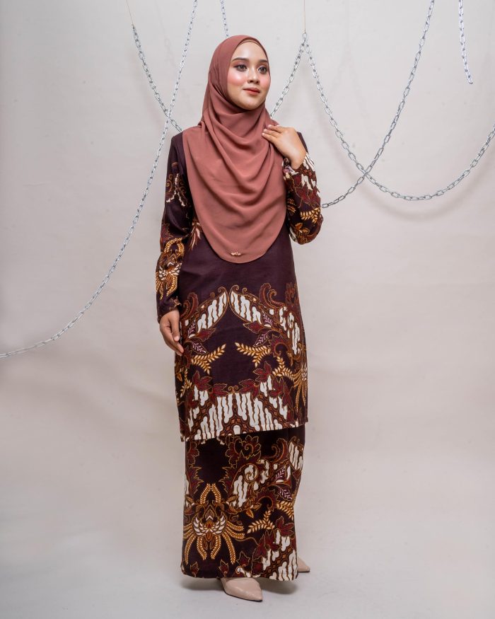 Baju Kurung Batik Safura - Kenanga - Image 3