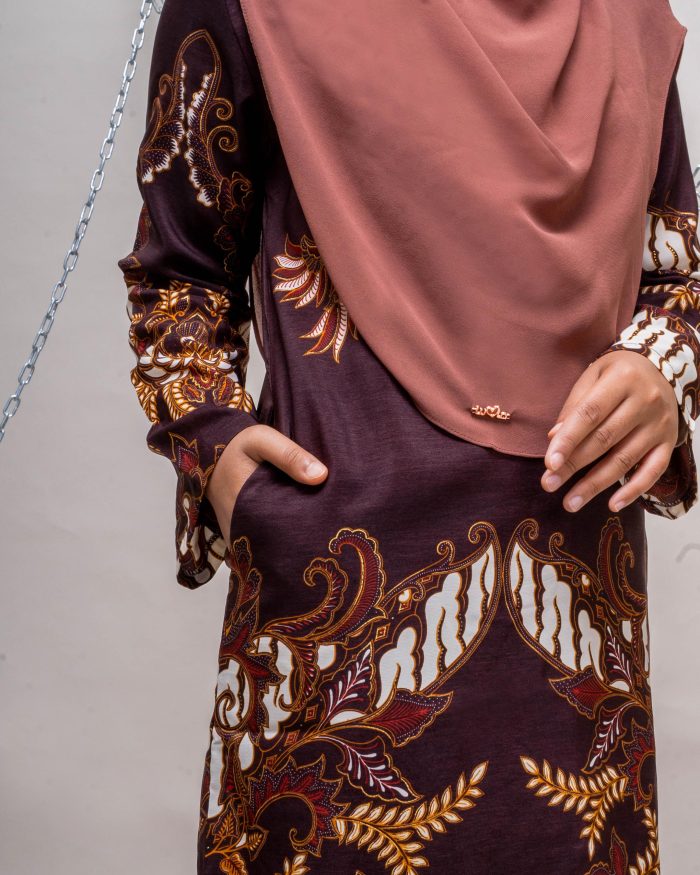 Baju Kurung Batik Safura - Kenanga - Image 4