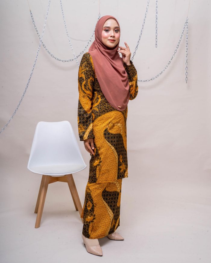 Baju Kurung Batik Safura - Melati