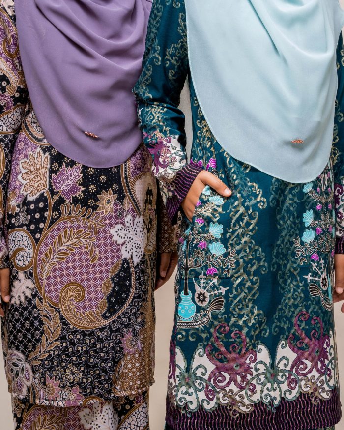 Baju Kurung Batik Safura - Suri - Image 6