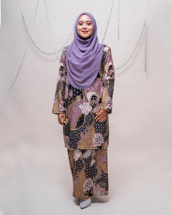 Baju Kurung Batik Safura - Widuri - Image 2