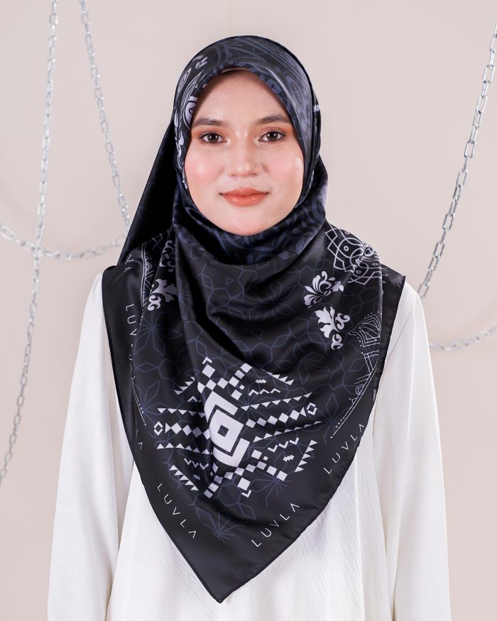 Tudung Bawal Satin Casablanca - Arfa - Image 3
