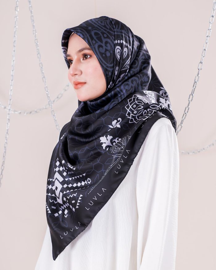 Tudung Bawal Satin Casablanca - Arfa - Image 2