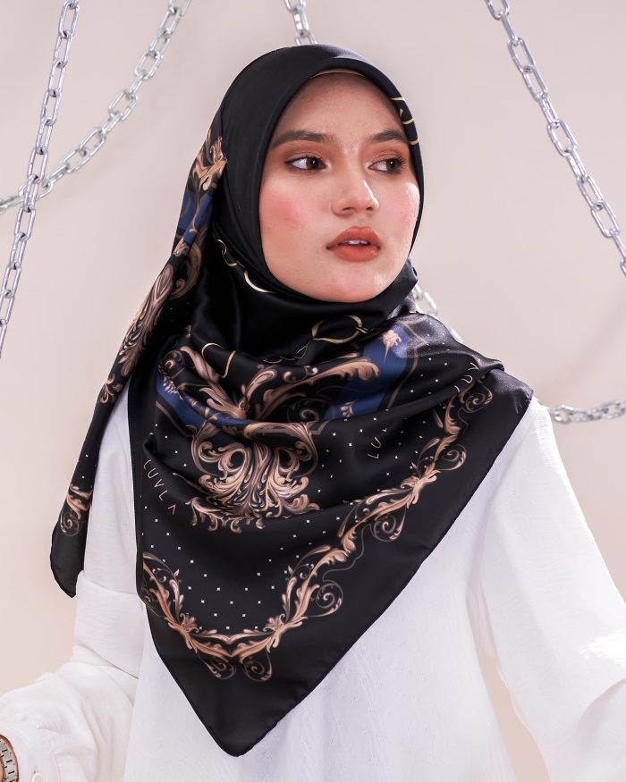 Tudung Bawal Satin Chainz - Figaro - Image 2
