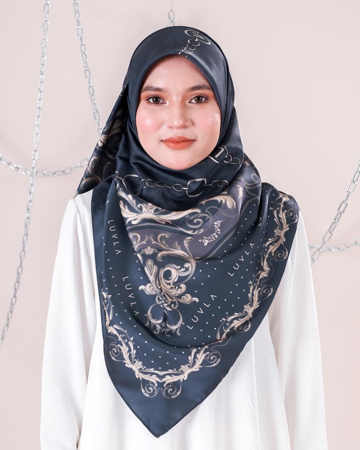Tudung Bawal Satin Chainz - Valentino - Image 6