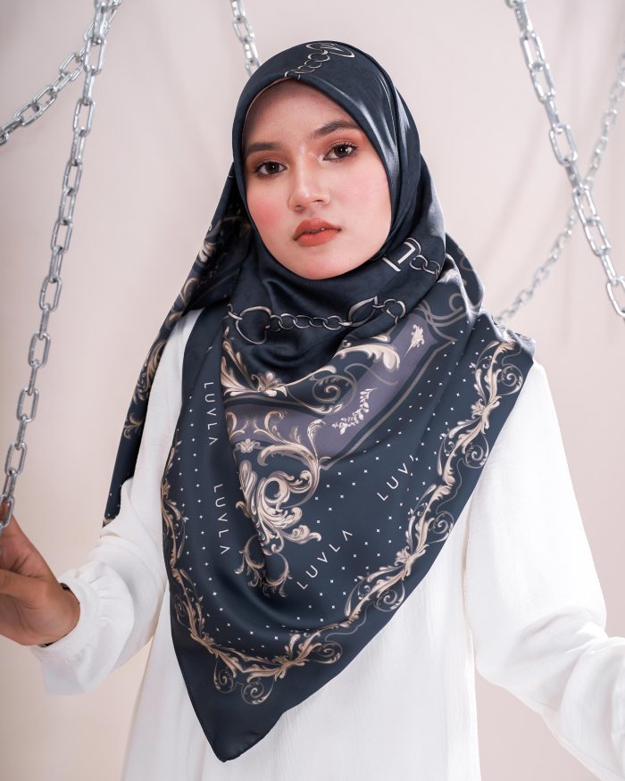 Tudung Bawal Satin Chainz - Valentino