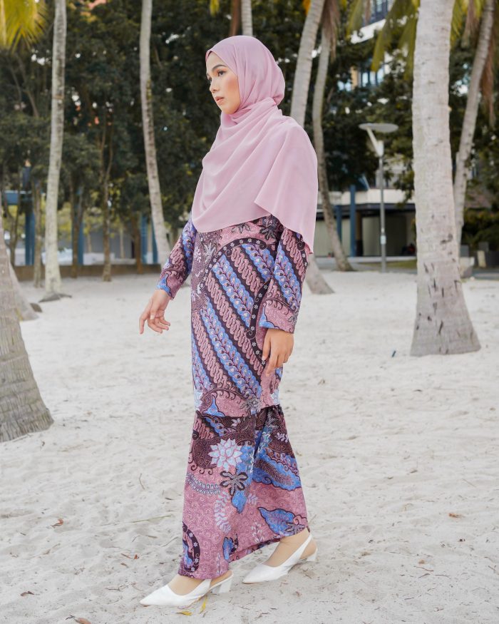 Baju Kurung Batik Safura - Ayu - Image 2