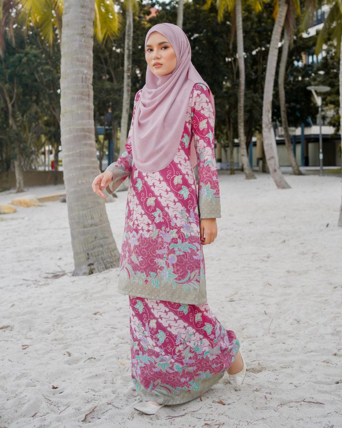 Baju Kurung Batik Safura - Pink Puspa