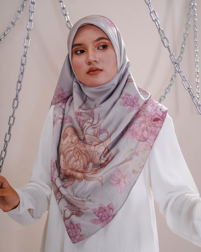 Tudung Bawal Satin Madonna - Cherish - Image 4