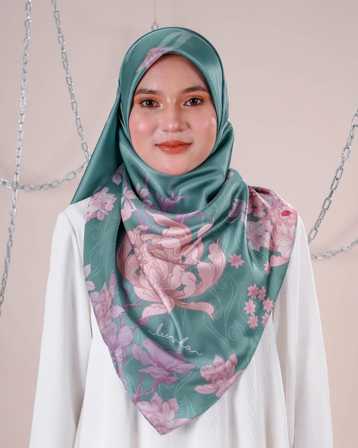 Tudung Bawal Satin Madonna - Medellin - Image 7
