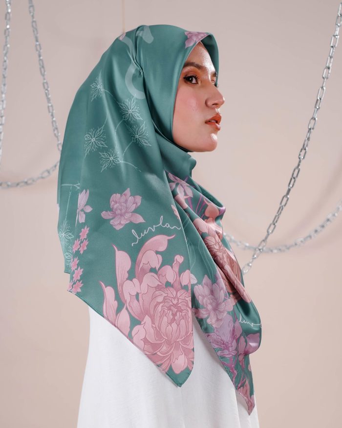 Tudung Bawal Satin Madonna - Medellin - Image 5