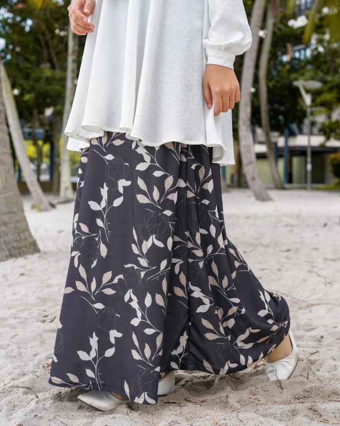 Skirt Printed Liora - Black Rose - Image 2