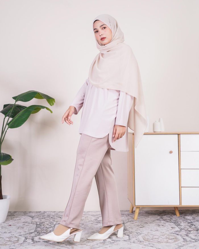 Blouse Laira 2.0 - Dusty Beige - Image 2