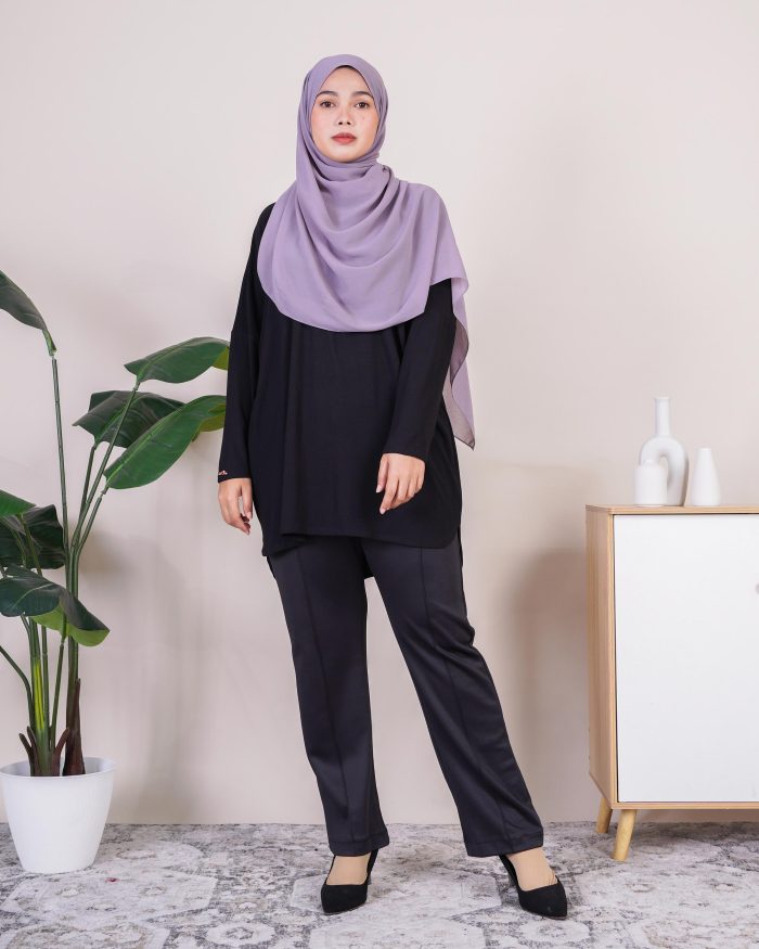 Blouse Laira 2.0 - Matte Black - Image 2