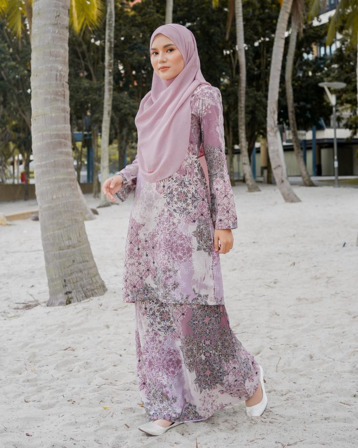 Baju Kurung Batik Safura - Pink Bakawali