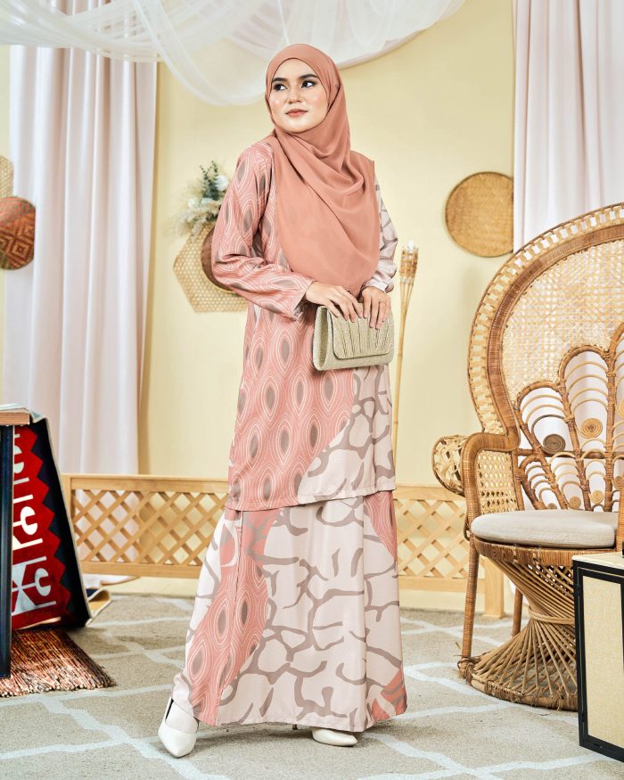 Baju Kurung Moden Batik Sultanah 9.0 - Pawana Apricot Peachy