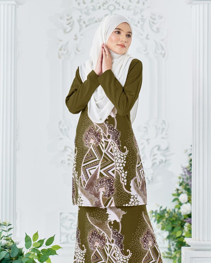 Baju Kurung Moden Batik Sultanah - Seri Pagi Olive Green - Image 4