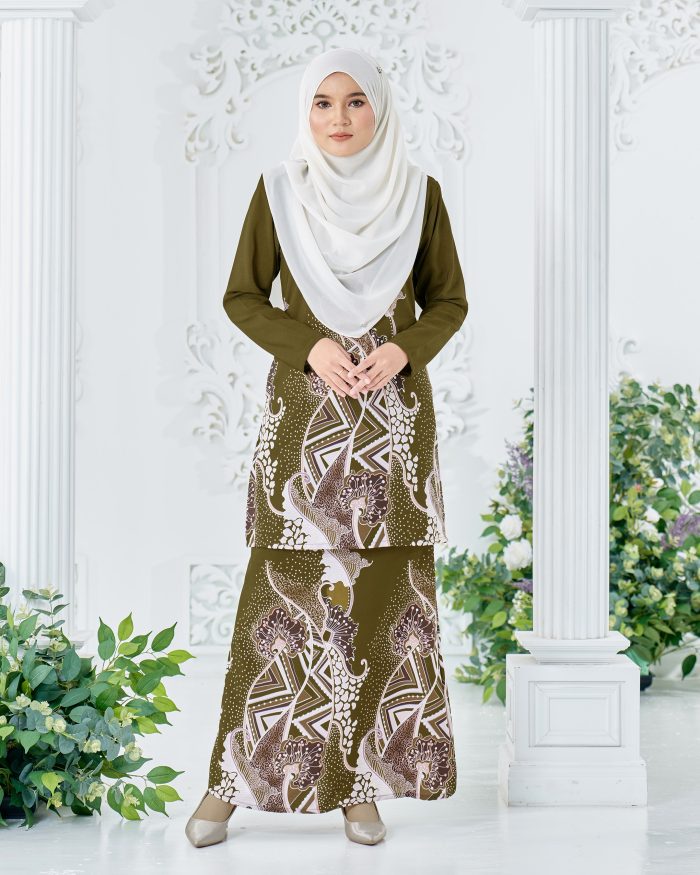 Baju Kurung Moden Batik Sultanah - Seri Pagi Olive Green - Image 3