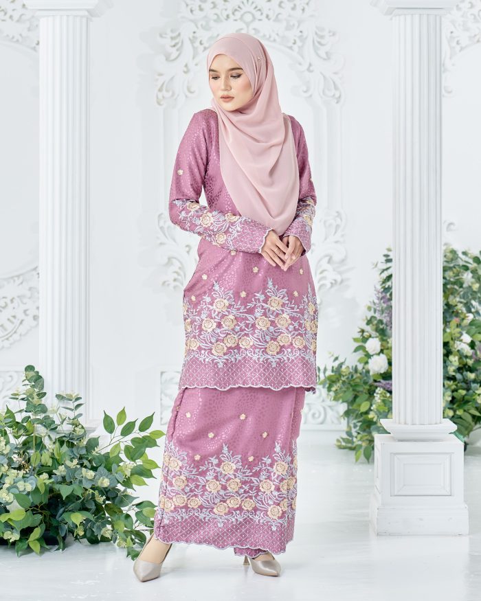 Baju Kurung Sulam Mahsuri - Rose Antique Mauve - Image 4