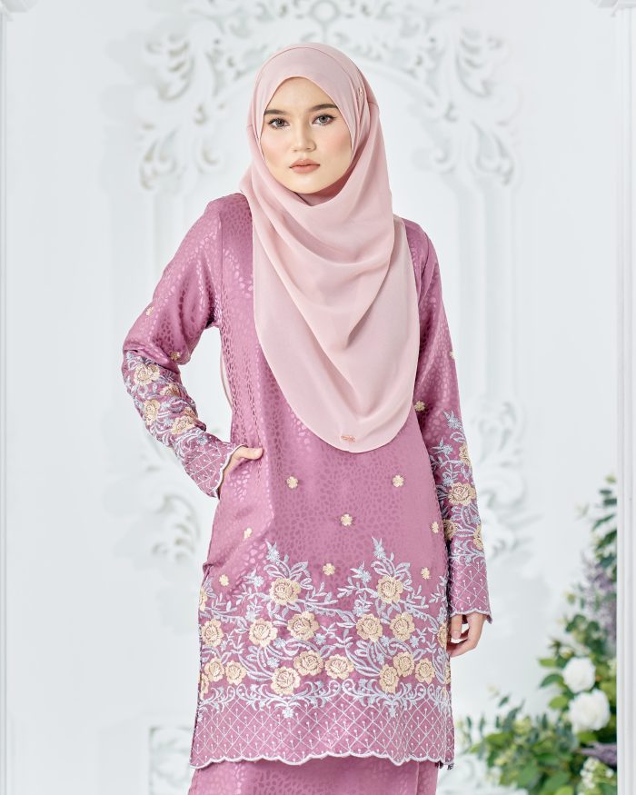 Baju Kurung Sulam Mahsuri - Rose Antique Mauve - Image 5