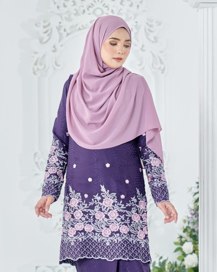 Baju Kurung Sulam Mahsuri - Rose Eggplant - Image 4