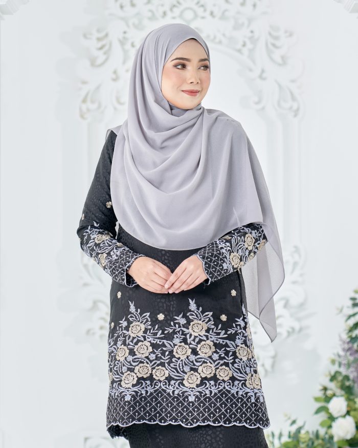 Baju Kurung Sulam Mahsuri - Rose Matte Black - Image 4