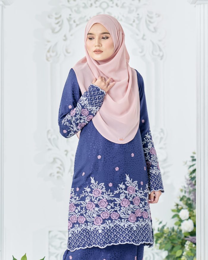 Baju Kurung Sulam Mahsuri - Rose Navy Blue - Image 4