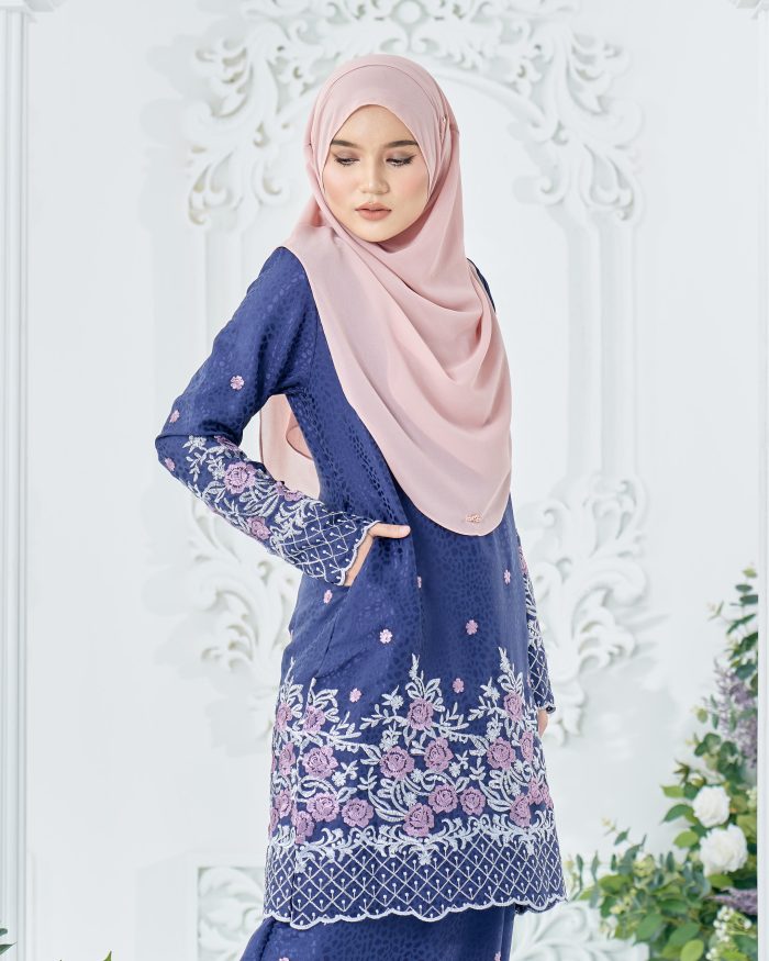 Baju Kurung Sulam Mahsuri - Rose Navy Blue - Image 3