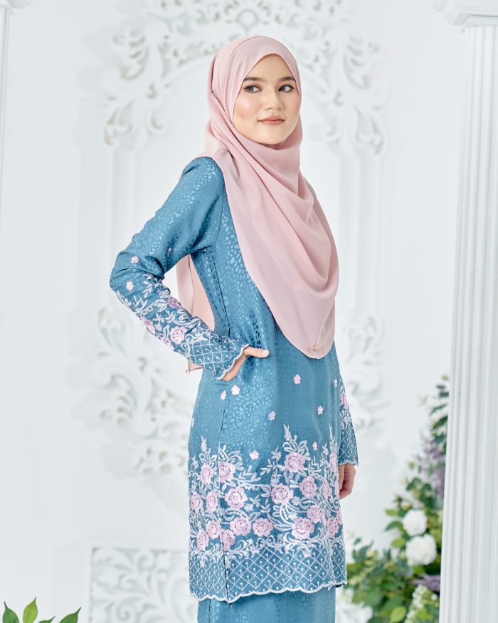 Baju Kurung Sulam Mahsuri - Rose Turquoise - Image 6