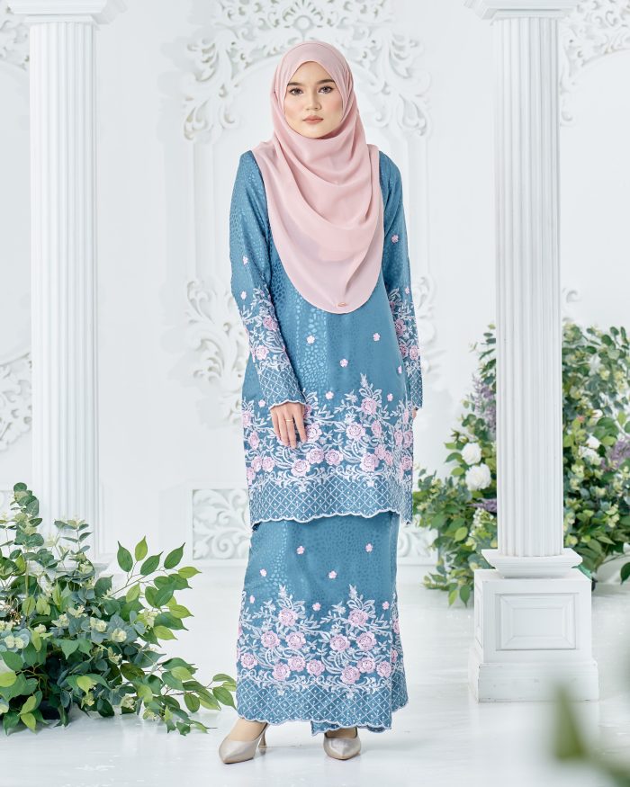 Baju Kurung Sulam Mahsuri - Rose Turquoise - Image 3