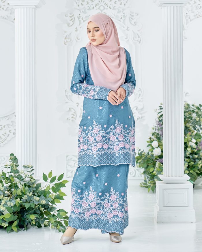 Baju Kurung Sulam Mahsuri - Rose Turquoise - Image 2