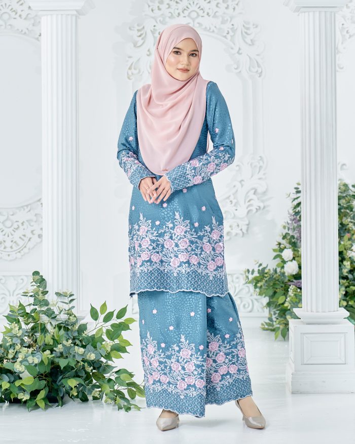 Baju Kurung Sulam Mahsuri - Rose Turquoise - Image 4