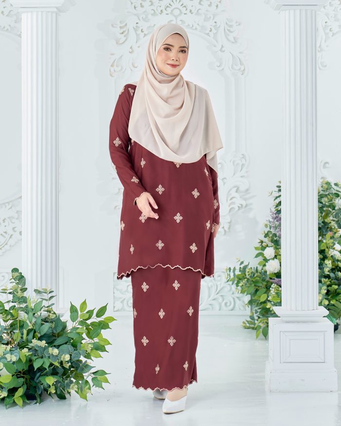 Baju Kurung Sulam Songket Tun Fatimah - Gemala Burgundy