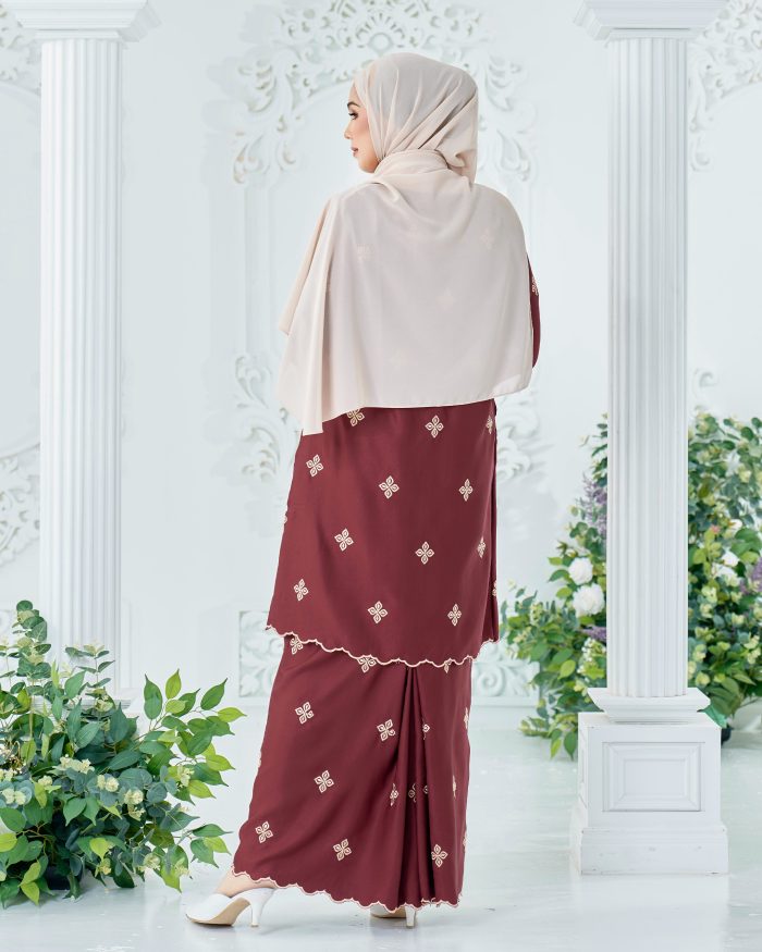 Baju Kurung Sulam Songket Tun Fatimah - Gemala Burgundy - Image 4