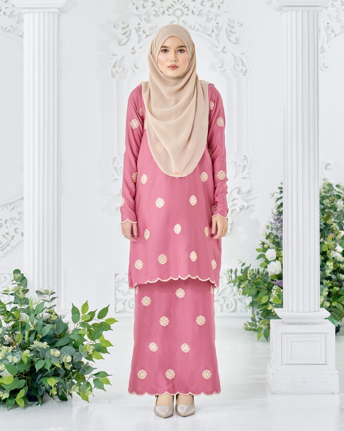 Baju Kurung Sulam Songket Tun Fatimah - Embun Brink Pink - Image 4