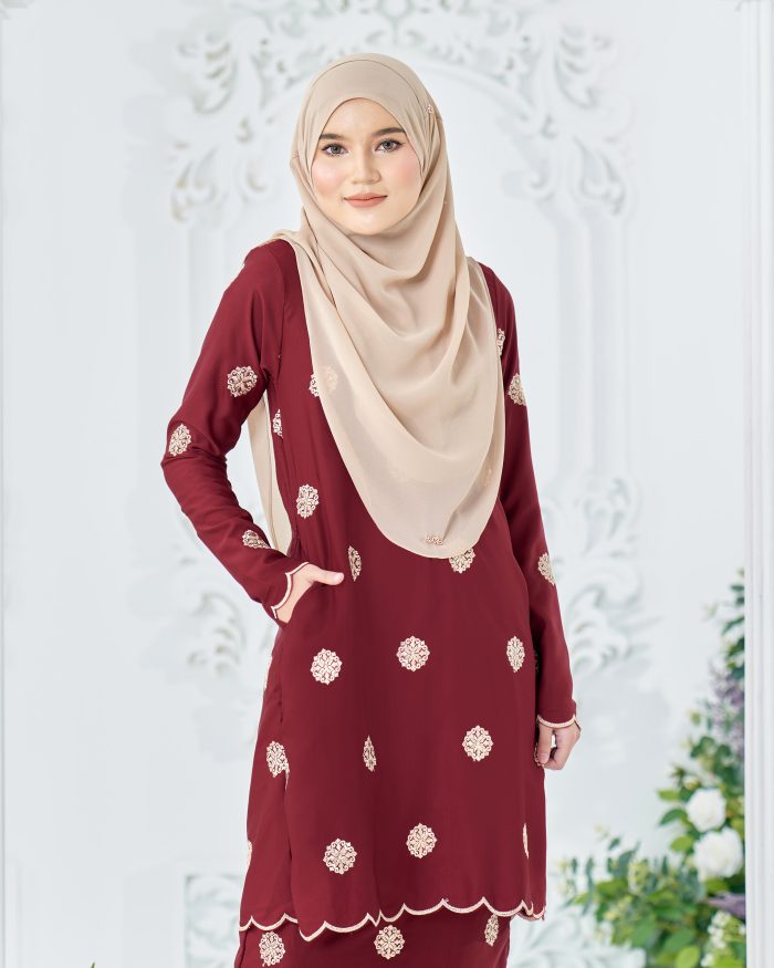 Baju Kurung Sulam Songket Tun Fatimah - Embun Burgundy - Image 5