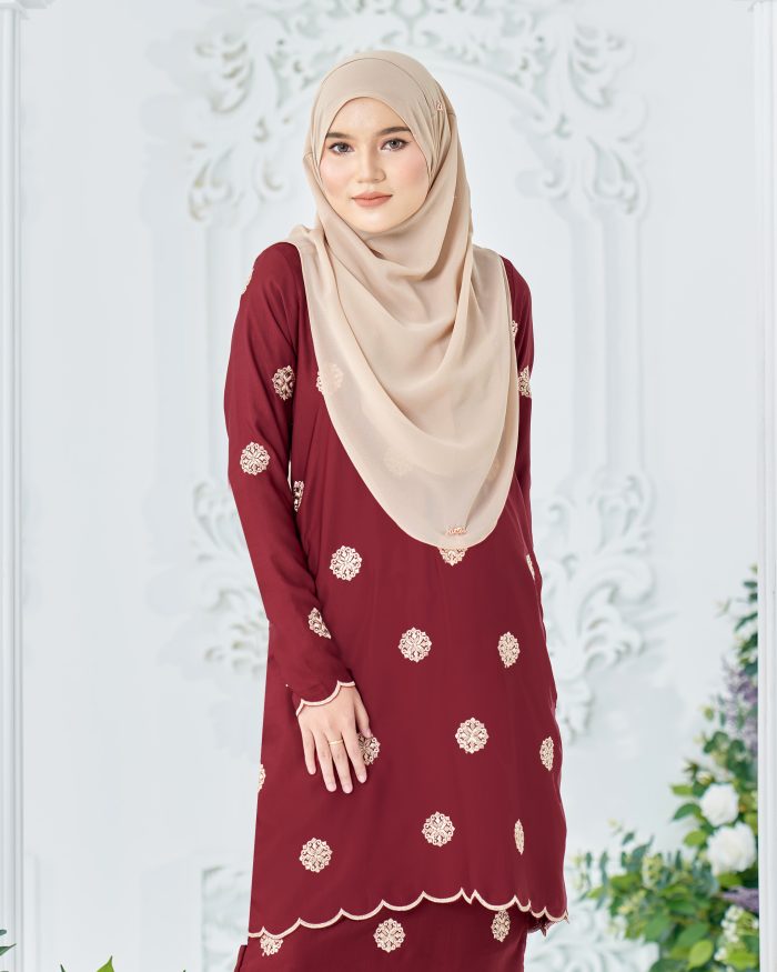 Baju Kurung Sulam Songket Tun Fatimah - Embun Burgundy - Image 4