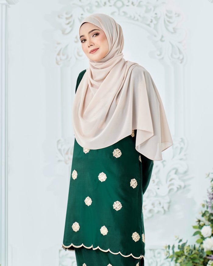 Baju Kurung Sulam Songket Tun Fatimah - Embun Emerald Green - Image 5