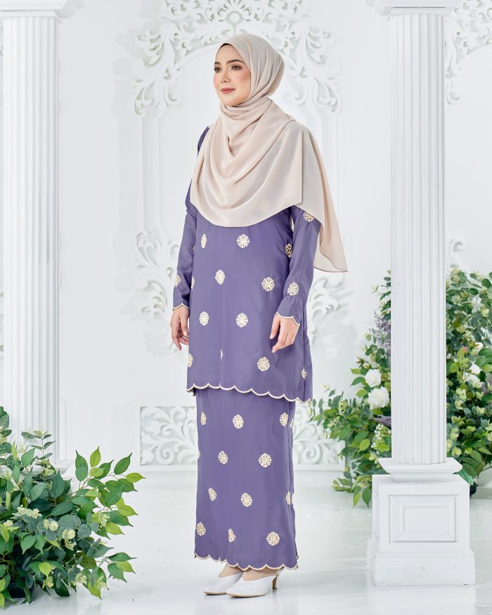 Baju Kurung Sulam Songket Tun Fatimah - Embun Lavendar Purple - Image 2