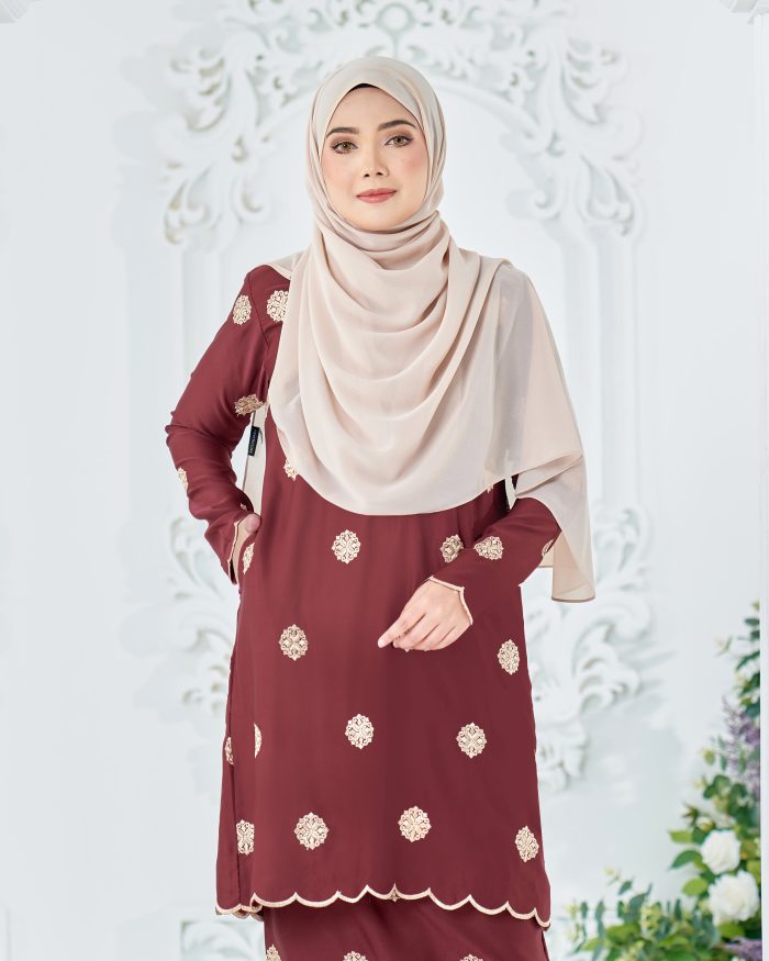 Baju Kurung Sulam Songket Tun Fatimah - Embun Maroon - Image 6