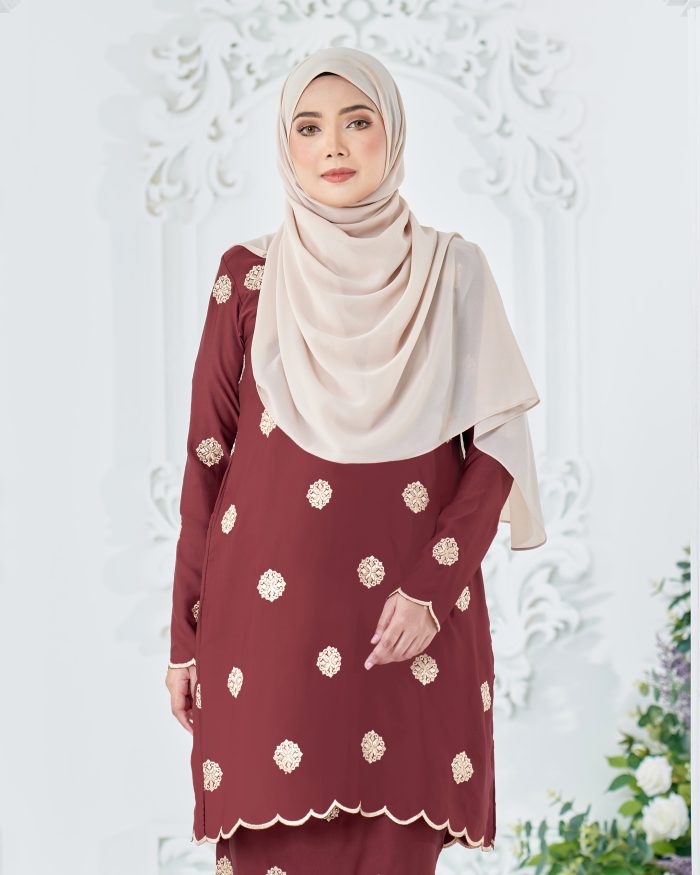 Baju Kurung Sulam Songket Tun Fatimah - Embun Maroon - Image 5