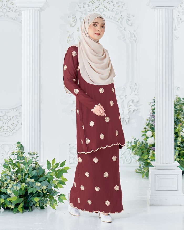 Baju Kurung Sulam Songket Tun Fatimah - Embun Maroon