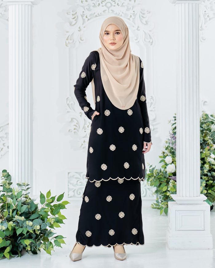 Baju Kurung Sulam Songket Tun Fatimah - Embun Matte Black - Image 3